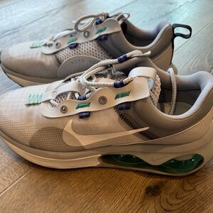 Men’s Nike Air Max 2021 Size 10